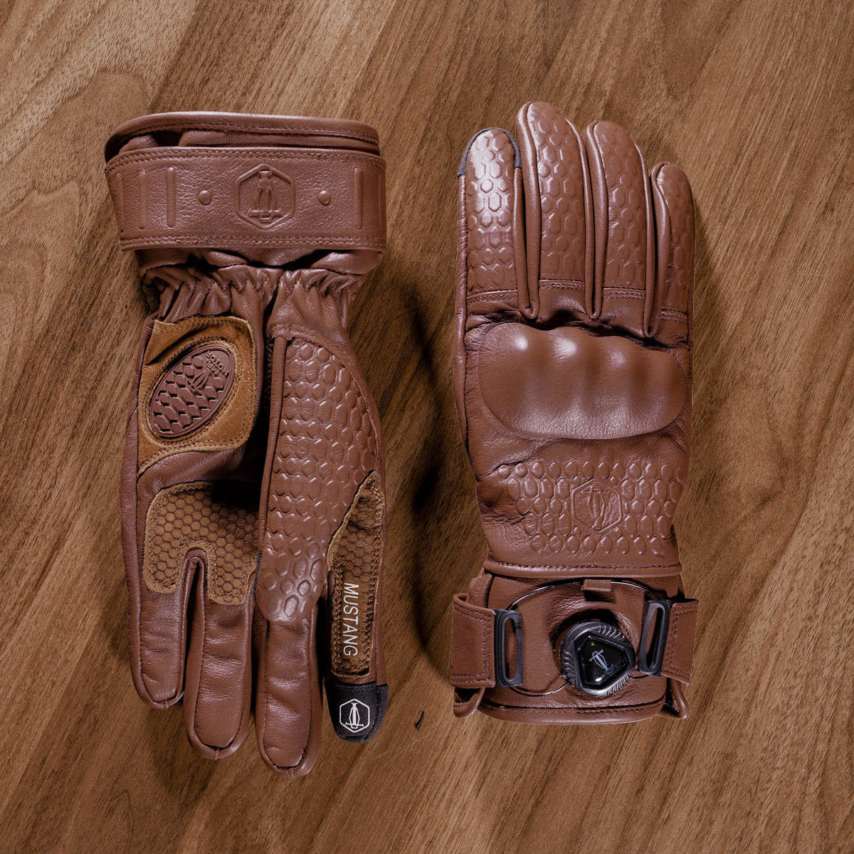 KTVMOTO Autumn/Winter Warm Retro Cowhide Motorcycle Gloves-G48