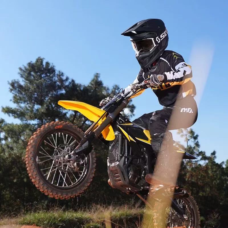 5000W Hyperbee 34Mph 0ff-Road Vehicle 50.4V 25Ah LG 2025